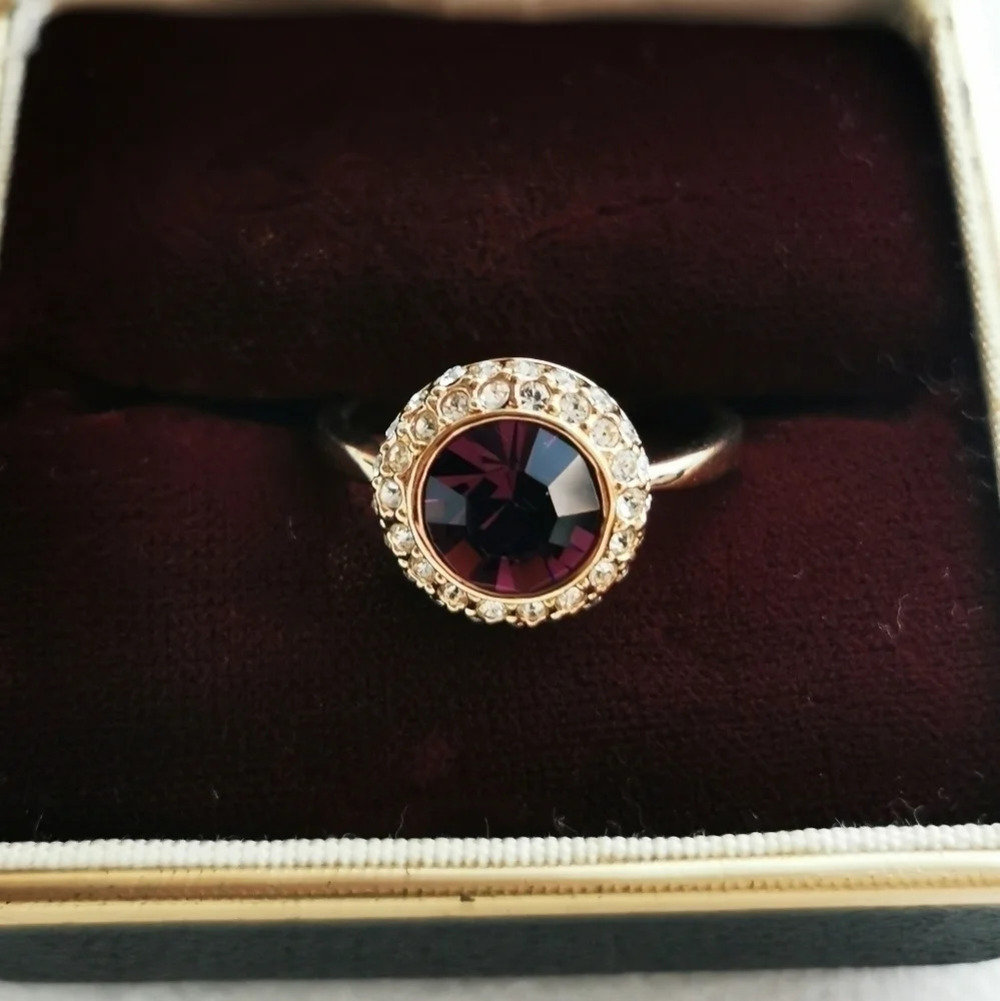 18k GP Halo  ring - Picture 2 of 4